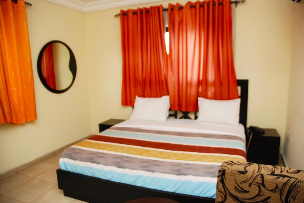 Knightsbridge Hotel Ikeja Eksteriør billede